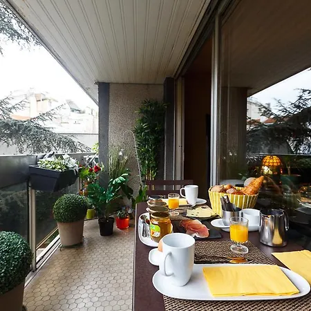 B&B Junior Suite Paris Tour Eiffel-3